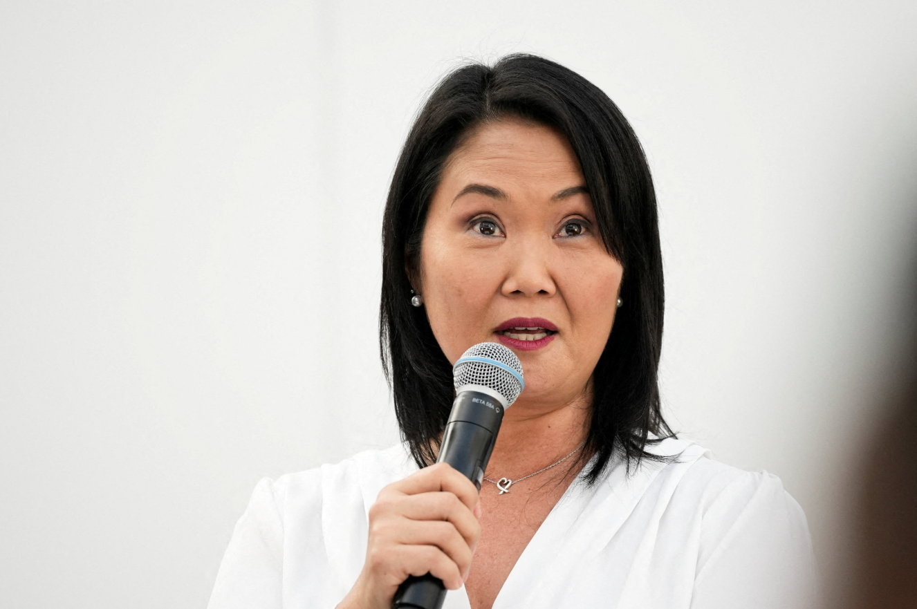 Fujimori: “La minería aluvial que destruye el medio ambiente y contamina los ríos hay que combatirla de manera frontal”