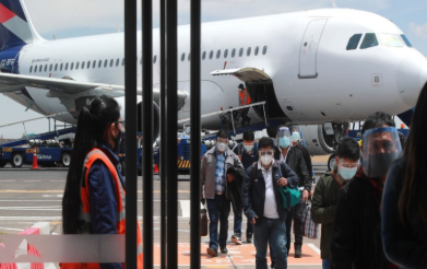 Perú y Bolivia acuerdan liberalizar el transporte aéreo