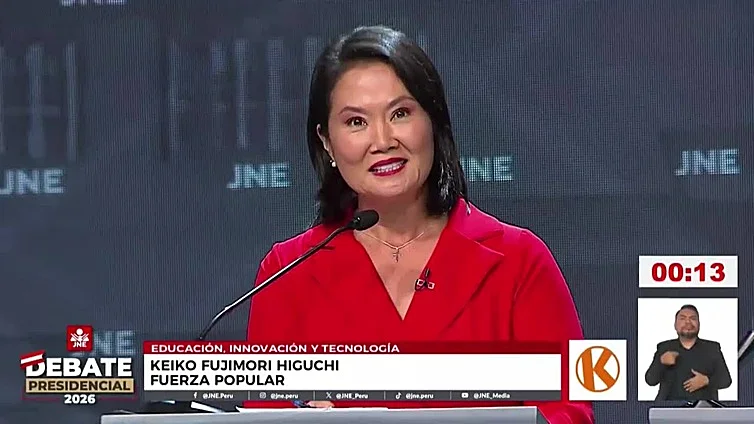 “Cobarde”: Keiko Fujimori apuntó sin filtro contra Pedro Castillo en pleno debate