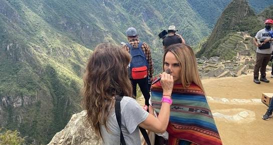 La peruana que llevó a La Reina del Sur a Machu Picchu